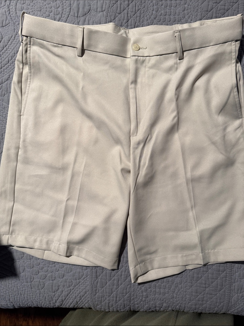 Grand Slam Men's Beige Flat-Front Golf Shorts